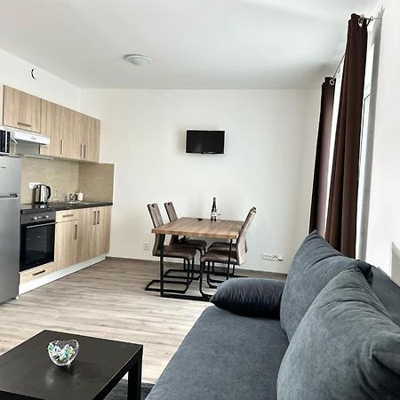 Sky Apartments 509 Plzen Luaran gambar