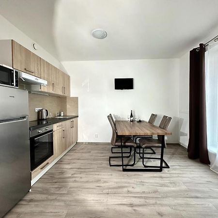 Sky Apartments 509 Plzen Luaran gambar