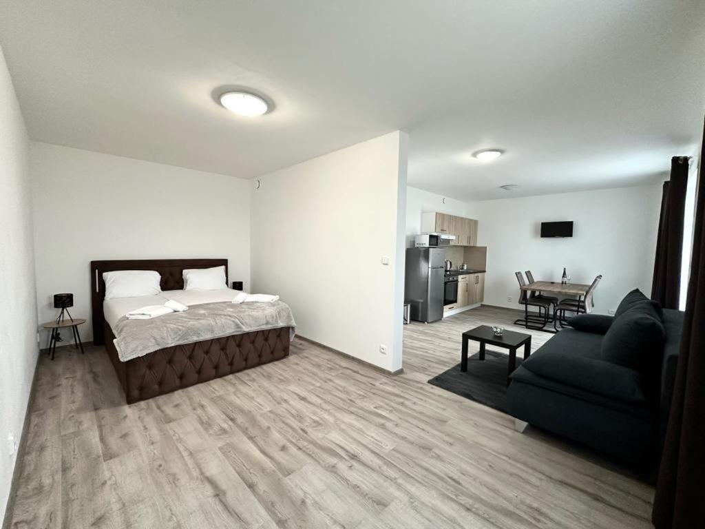 Sky Apartments 509 Plzen Luaran gambar
