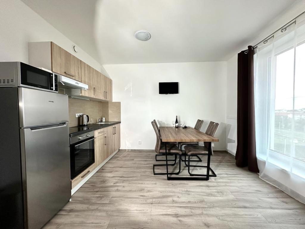 Sky Apartments 509 Plzen Luaran gambar